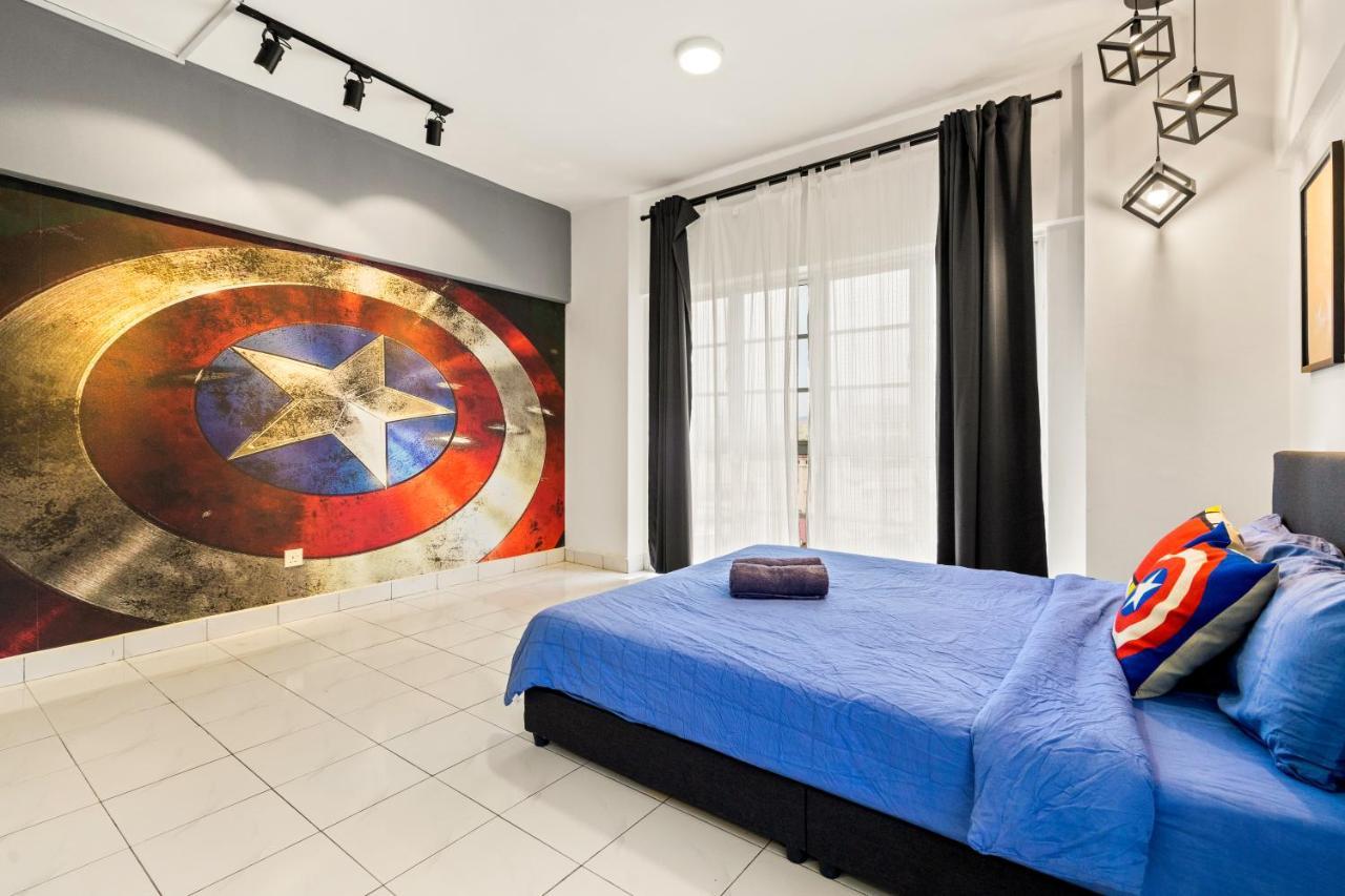 Superheroes Hideout Bukit Bintang - 13 Pax Apartment Kuala Lumpur