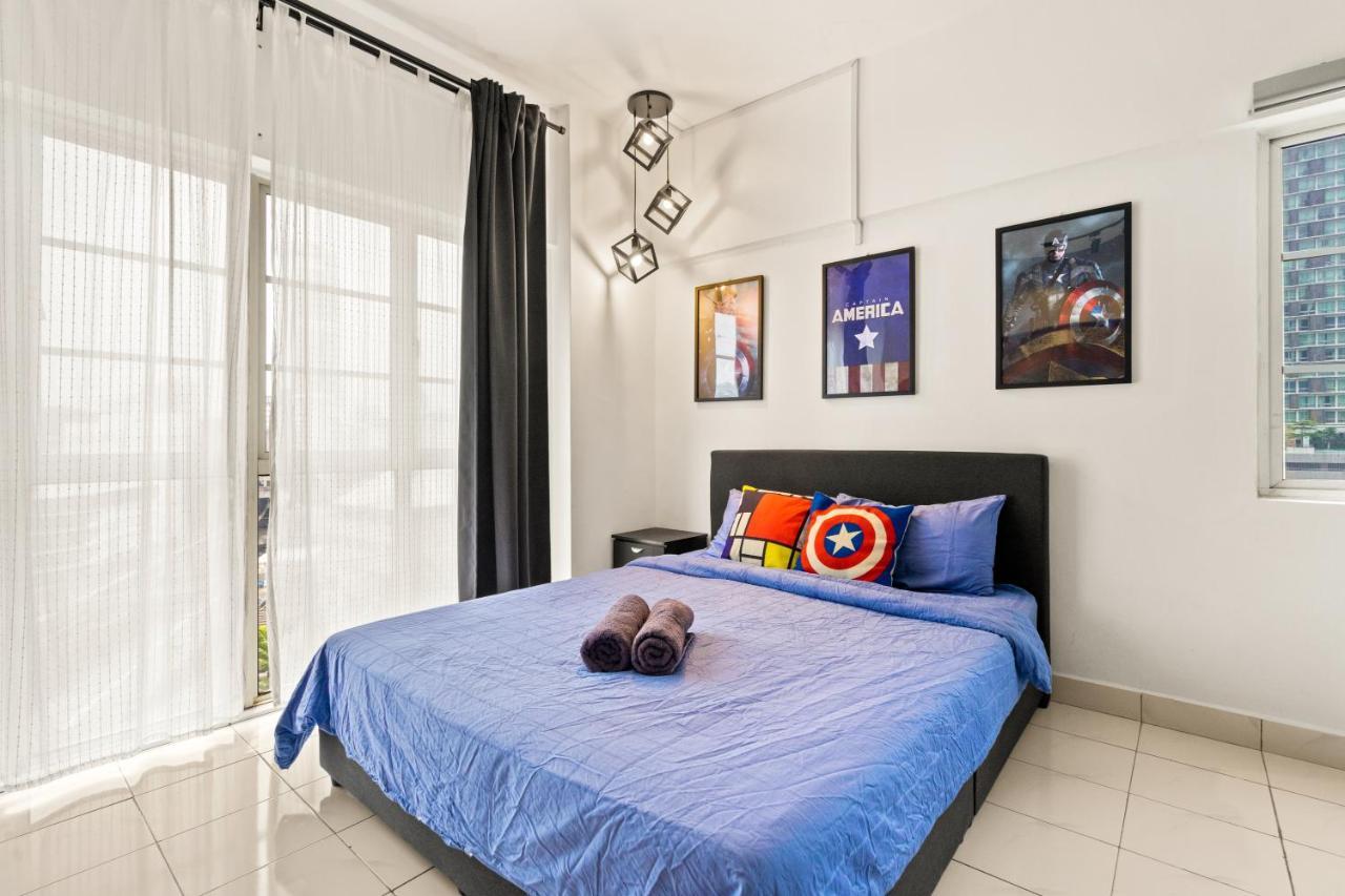 Apartment Superheroes Hideout Bukit Bintang - 13 Pax Kuala Lumpur